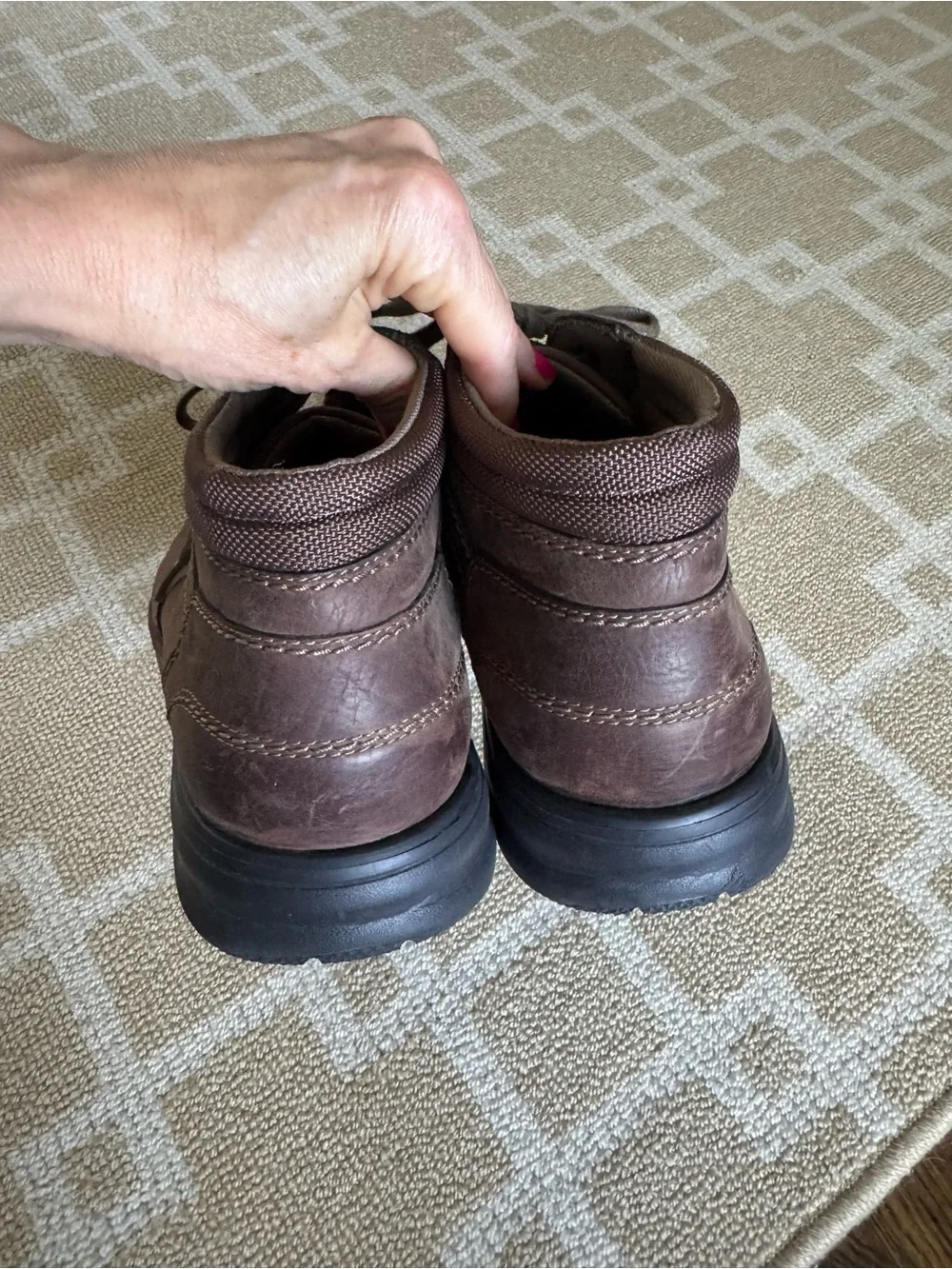 Clarks Leather Chukka Boots Moc Toe Comfort Shoes Travel Brown Size 13